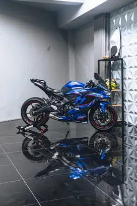 KAWASAKI ZX-25R 2023 SPARKLING BLUE
