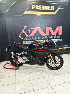 Cbr 250 RR abs black matte low km super 2017.Anugerah motor rungkut