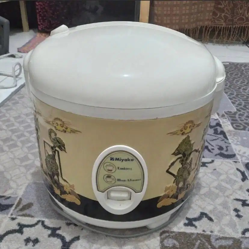 Ricecooker Miyako Wayang 1,8 Liter
