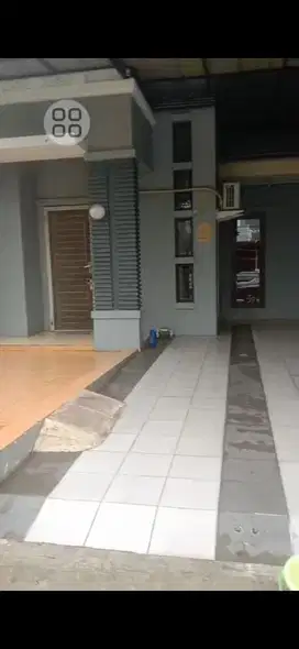 Rumah bagus dan rapi di cluster aralia harapan indah