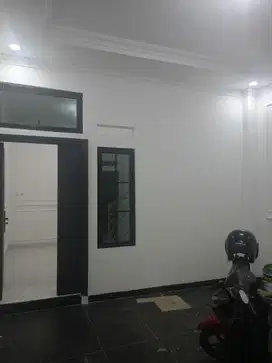 Rumah baru 2 carport di belakang PS stot Condet Jakarta Timur