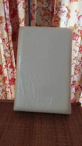 Cushion Tebal Kulit Oscar Ukuran 52 x 33 x 8 cm