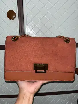tas charles & keith