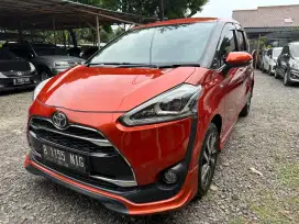 TOYOTA SIENTA Q AUTOMATIC 2016