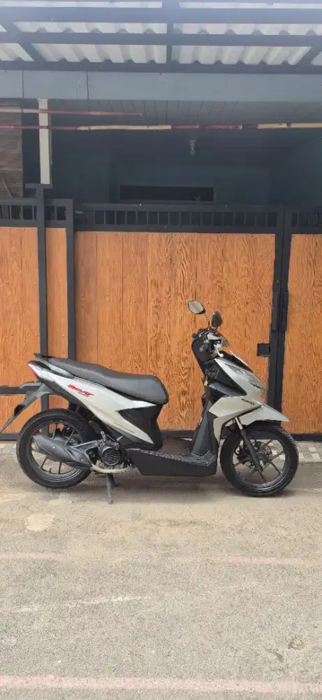 Honda beat Deluxe CBS ISS 2023