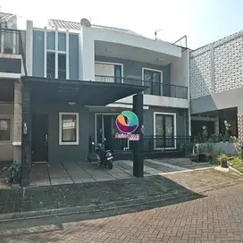 Rumah 2 lantai di perumahan Raffles hills