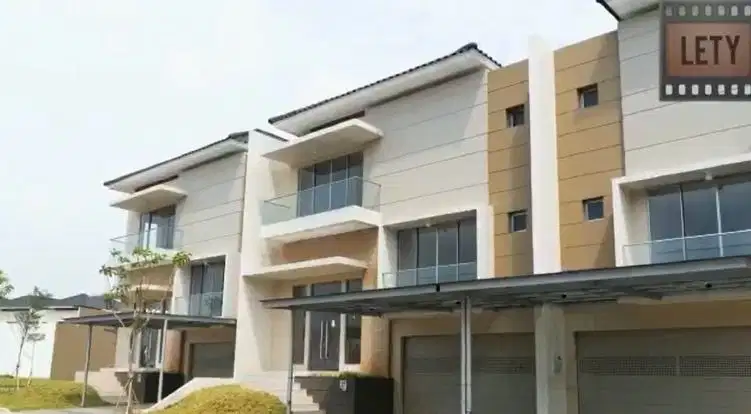 Dijual Rumah Mewah 2 Lantai di Pik Jakarta Utara