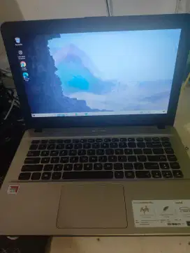 Jual Laptop Asus Vivobook Ram 4 GB AMD A9