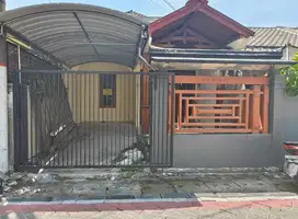 Rumah di Tenggilis dkt Ubaya Metropolis Rungkut Mejoyo