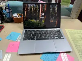 Macbook air 2020 13” 256gb intel i3