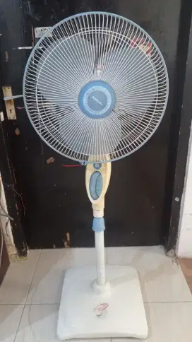 Kipas berdiri miyako 16