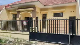 JUAL CEPAT RUMAH DI PALM SPRING REGENCY JAMBANGAN
