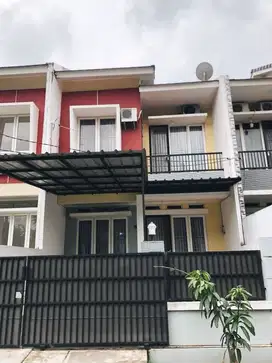 Oper kredit grand Nusa indah Cileungsi 2 lantai hrga 120jta nego