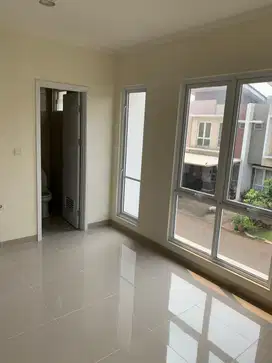 Di Sewakan Rumah Cluster Rossini Symphonia Lokasi Strategis