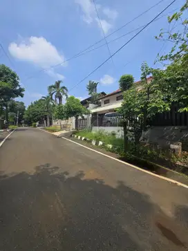 Rumah Secondary Dalam Komplek Billymoon Pondok Kelapa Jakarta Timur