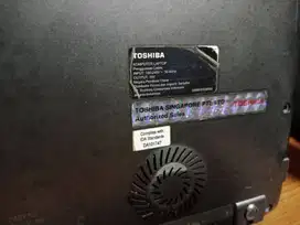 Laptop Toshiba  Kondisi Rusak untuk Ambil Part /Kanibalan