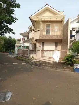 Rumah Minimalis Lokasi Strategis di Royal Residence Pulogebang