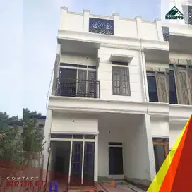 Rumah 2 Lantai + Rooftop Harga Dibawah 1 Milyar di Condet, Kramatjati - Jakarta Timur