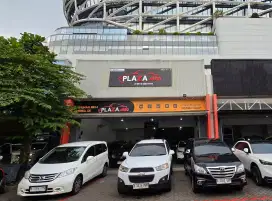 Sales Counter Showroom Mobil Bekas (PEREMPUAN)