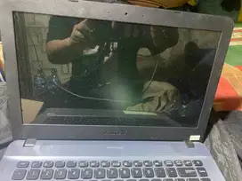 Asus AMD A4 X411