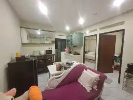 Jual 1 unit apartemen milik pribadi, harga murah, posisi samping lift