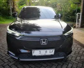 Dijual: Honda HR-V SE 2022 – Hitam, Panoramic Roof, Kondisi Prima