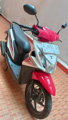 Honda beat tahun 2016