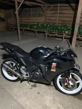 Bu jual cbr 150r cbu