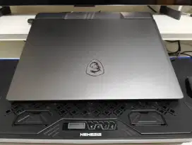 MSI Vector 16 HX  Intel Ultra 7 RTX 5070 Ti - 32 GB DDR 5 - 1.5 TB HDD