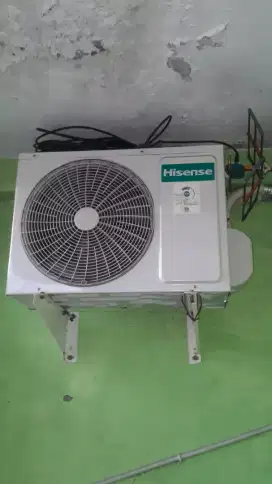 DIJUAL AC 1/2 PK HISENSE