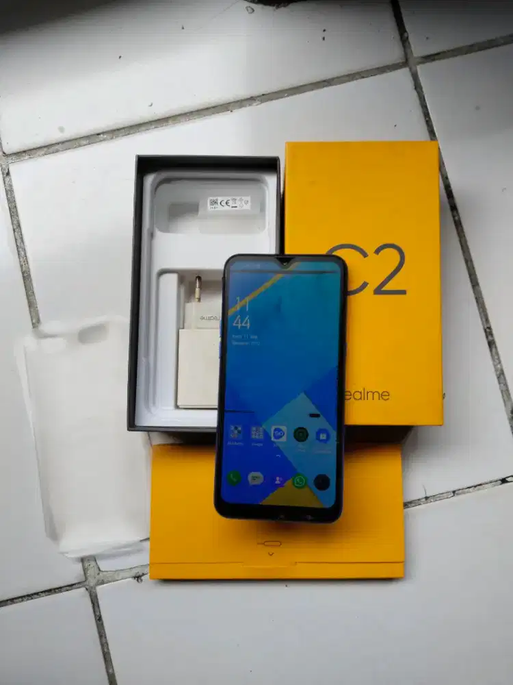 HP realme C2 2/32 gb fullset.