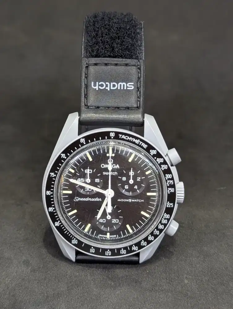 Omega moonswatch