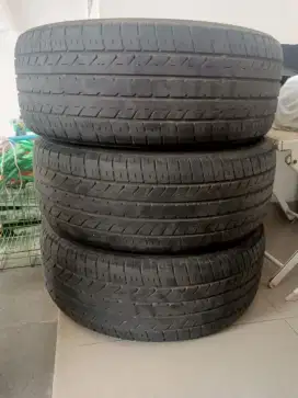 Ban Toyo tires tranpath R30 235/50 R18