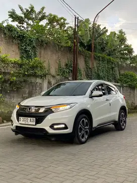 HRV SE KM  25RB istimewa