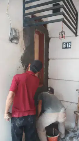 Tukang bangunan ahli