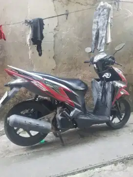 Jual vario kzr 2014 tangan 1