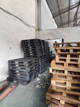 PALET PLASTIK NEW TERMURAH PALLET PLASTIK BEKAS