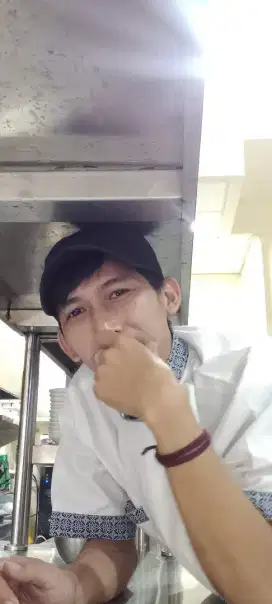 Nyari lowongan kerjaan cook helper/cook