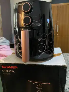 Dijual Air Fryer Sharp Baru
