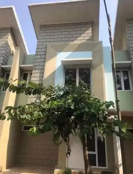 Disewakan Rumah 2 Lantai Gading Serpong Termurah Siap Huni Strategis