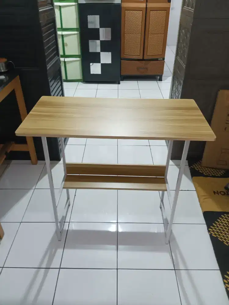 MEJA LAPTOP MEJA BELAJAR minimalist aesthetic
