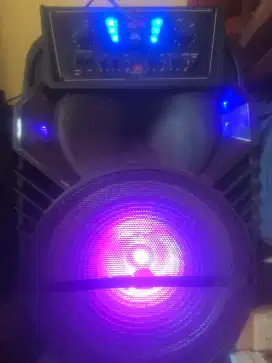 DIJUAL BU JDL SPEAKER 15 INCH KONDISI NORMAL MINUS BATREE SEBENTAR