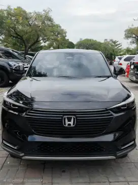 HR-V E CVT 2023 | Tangan 1 | Tax 2026 | Service Record | Bebas Banjir