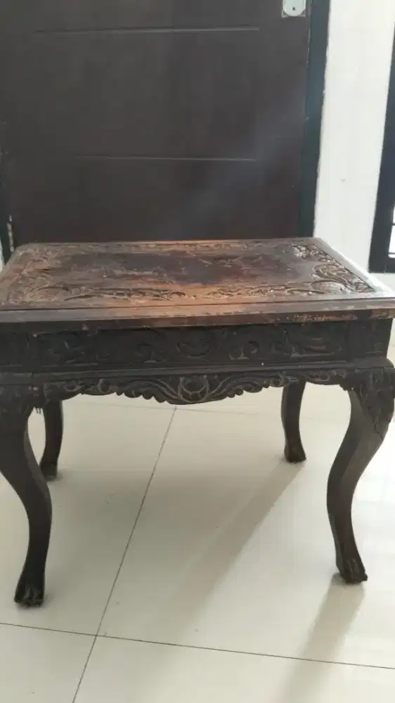 Meja pojok... jati asli ukiran.