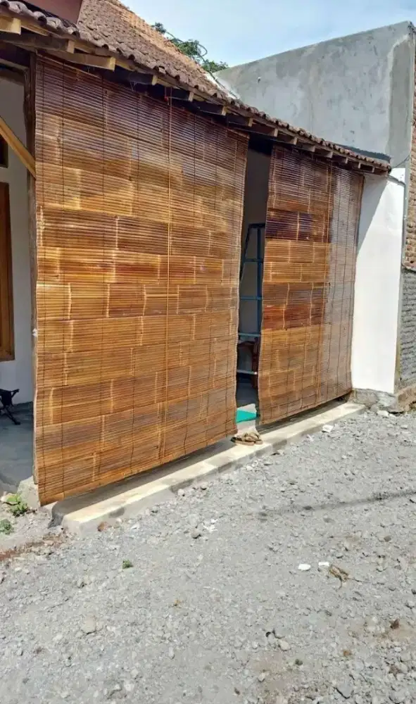 tirai bambu wulung hitam