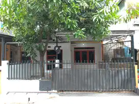 DI JUAL MURAH RUMAH SIAP HUNI KOMPLEK CISARANTEN ARCAMANIK BANDUNG