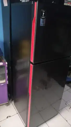 Dijual PROMO WEEKEND kulkas AQUA 2PINTU Normal siap pakai nominus