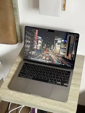 MacBook Air 2022 M2 13 inch 8/256