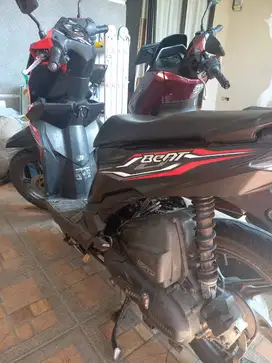 Honda Beat ABS merah hitam