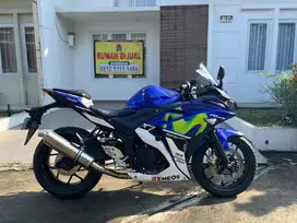 YAMAHA R25 MOVISTAR LORENZO EDITION LIMITED EDITION